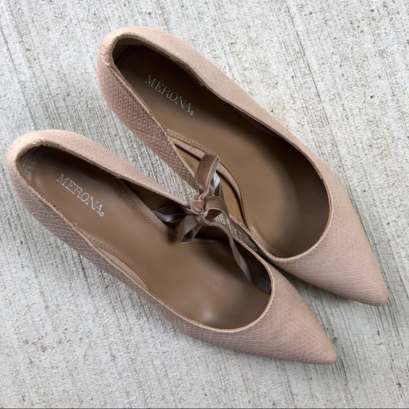 Merona Pumps Neutral Toned size 9.5 womens heels - Picture 2 of 8